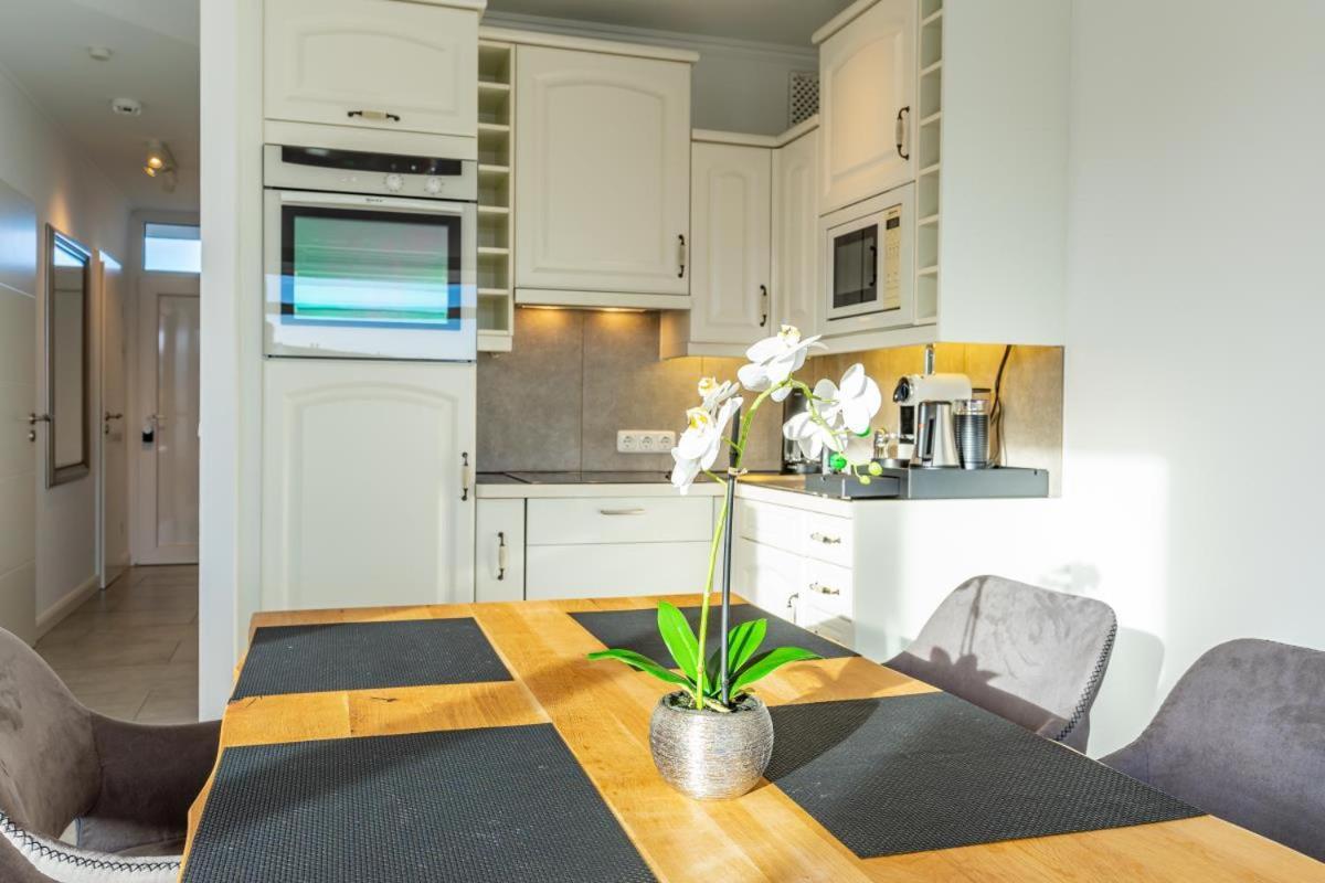 Scharbeutz 2- Zimmer- Luxus Apartment Mit Eigener Sauna المظهر الخارجي الصورة